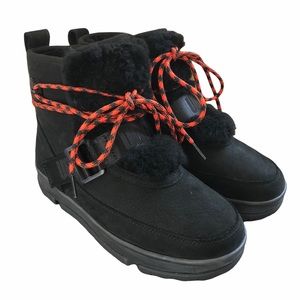 UGG Classic Weather Hiker boot